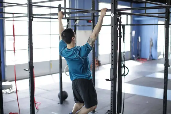 Scapular Pull-Up — end position